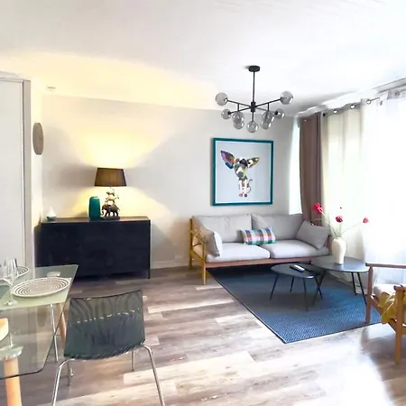 Arina & Julien La Defense-paris Apartment Suresnes